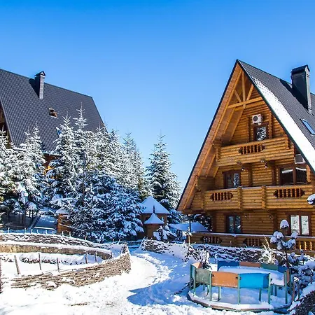 Karpaty Hotel 3*