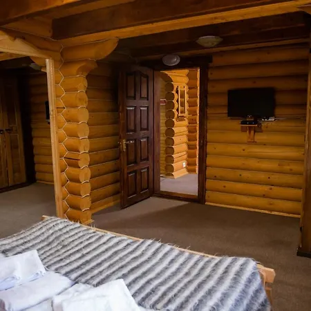 Karpaty Hotel 3*