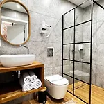 Karpaty Hotel 3*