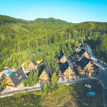 Karpaty מלון 3*