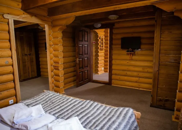 Karpaty Hotel 3*